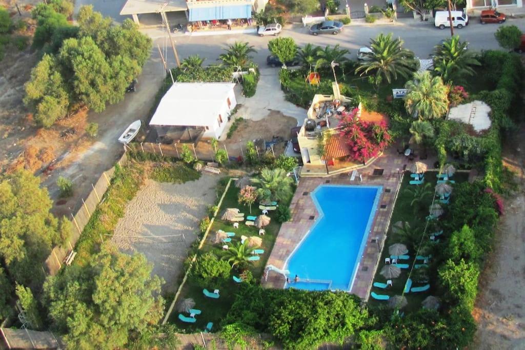 Happy Glamping 2 Κάμπινγκ Καλαμάκι